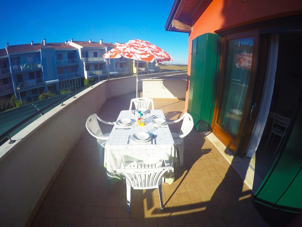 Residence Le Piramidi Caorle Bagian luar foto