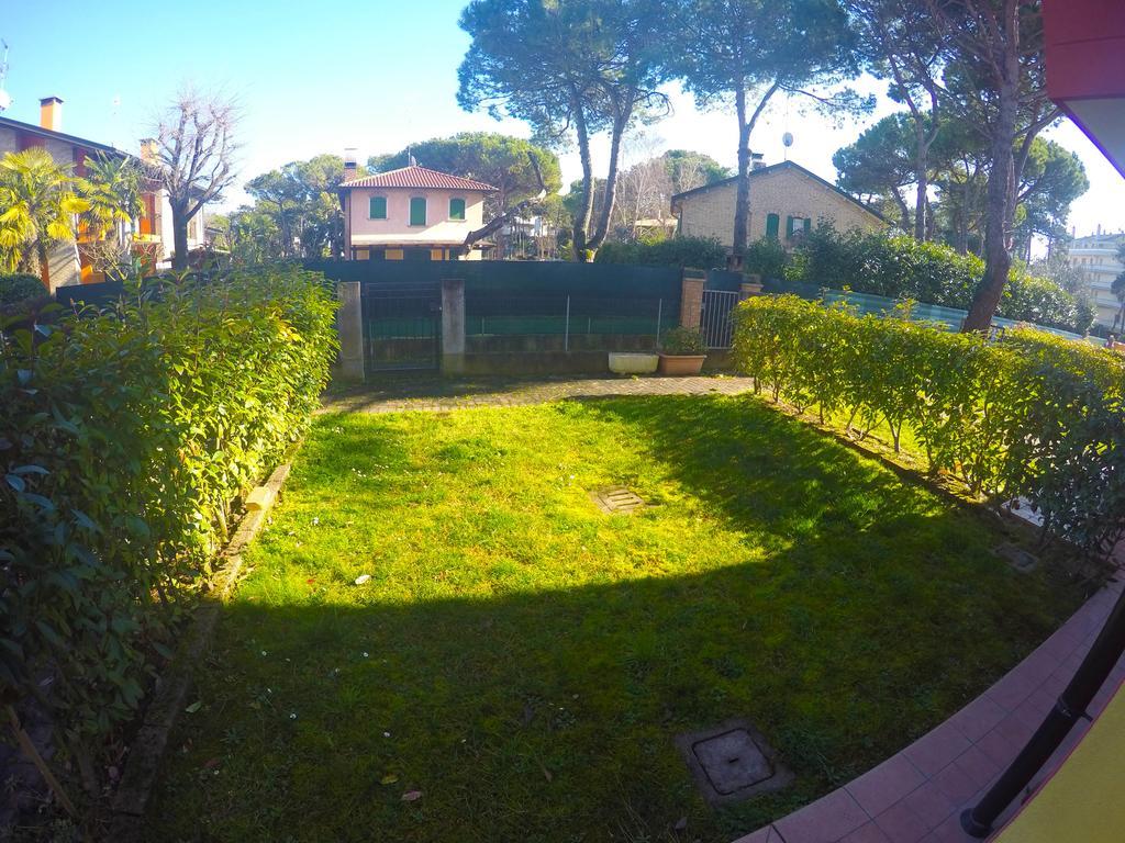Residence Le Piramidi Caorle Bagian luar foto