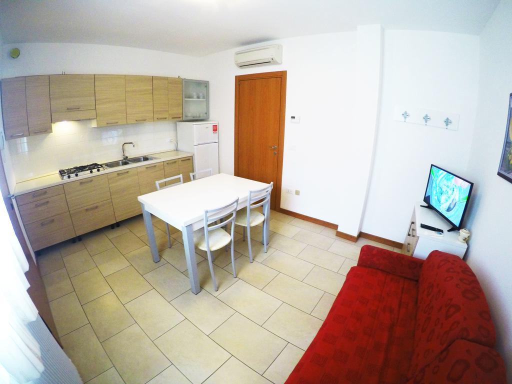 Residence Le Piramidi Caorle Bagian luar foto